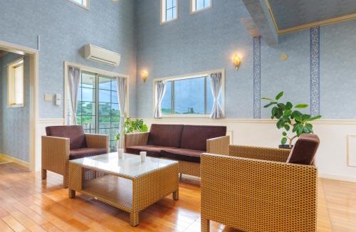 Kadena-cho House | 最大12名 沖縄アリーナ近く アメリカンビレッジまで車で10分 White Terrace