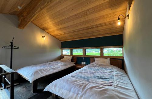 Takayama Apartment | 板倉の宿 白栗
