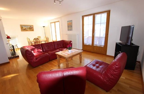 Chateau-d'Oex Ski Chalet | 200 m² Chalet ∙ 6 bedrooms ∙ 11 guests