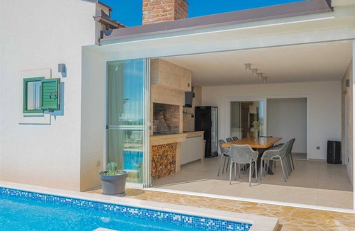 Lovrec Villa | 200 m² Villa ∙ 4 bedrooms ∙ 10 guests