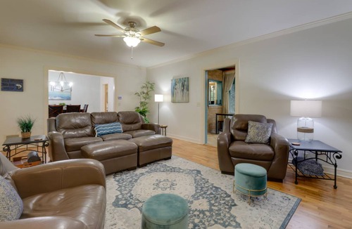 Jay House | 213 m² House ∙ 3 bedrooms ∙ 8 guests