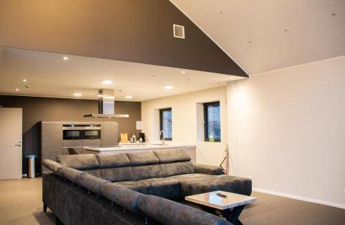 Neerpelt Villa | 400 m² Villa ∙ 4 bedrooms ∙ 12 guests