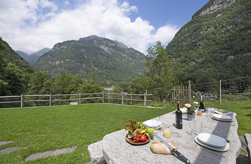 Frasco Ski Chalet | 70 m² Chalet ∙ 2 bedrooms ∙ 4 guests