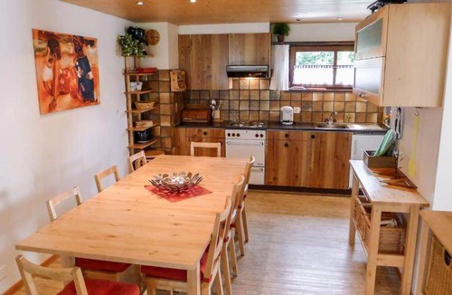 Surava Apartment | 85 m² Apartment ∙ 3 bedrooms ∙ 6 guests