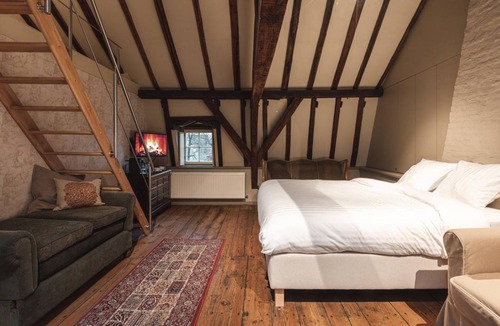 Historical Center Bruges Bed & Breakfast | 85 m² Bed and breakfast ∙ 2 bedrooms ∙ 6 guests