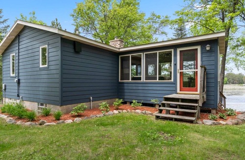 Pine River Cabin | 89 m² Cabin ∙ 2 bedrooms ∙ 4 guests