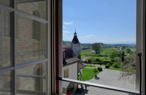 Muenchenwiler Apartment | 90 m² Apartment ∙ 3 bedrooms ∙ 5 guests