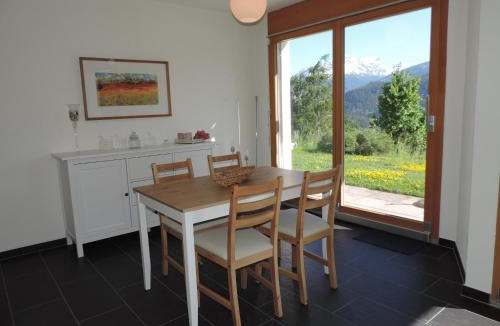 Albula-Alvra Apartment | Alpenrose (295 Av)