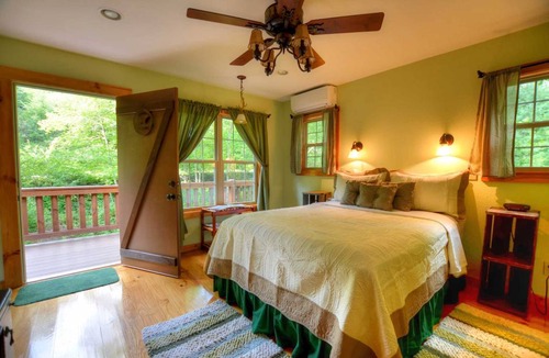 Sylva Cabin | Cabin ∙ 1 bedroom ∙ 6 guests
