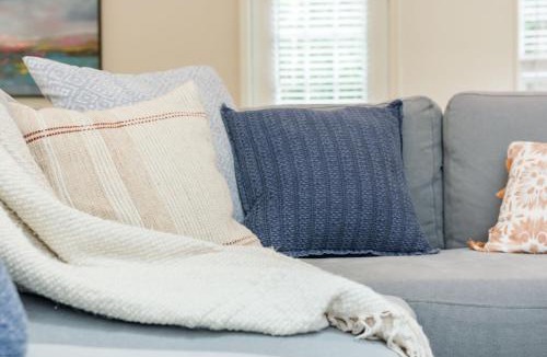 Ridge Wood Heights House | Coastal Getaway minutes from Siesta Key Beach