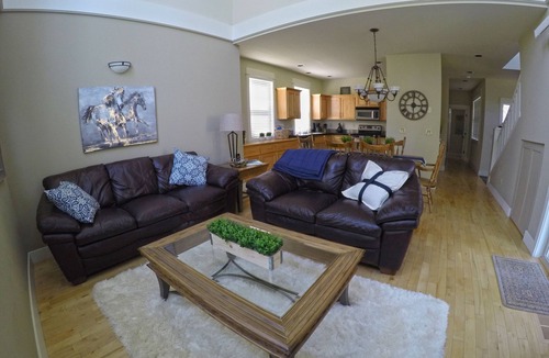 Redmond House | Desert Sky, Eagle Crest Home. Golf on site, close to pool