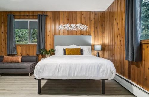 Harvie Heights House | Gateway Suites Near Canmore and Banff