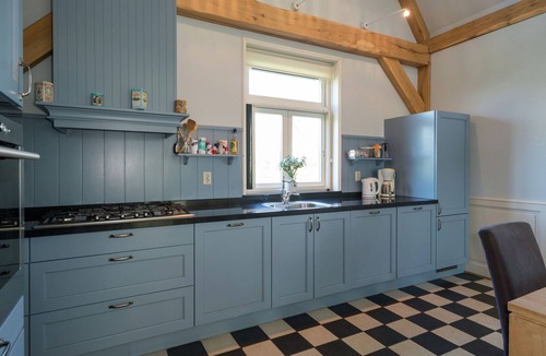 Neck House | Haven with Garden & Comfort