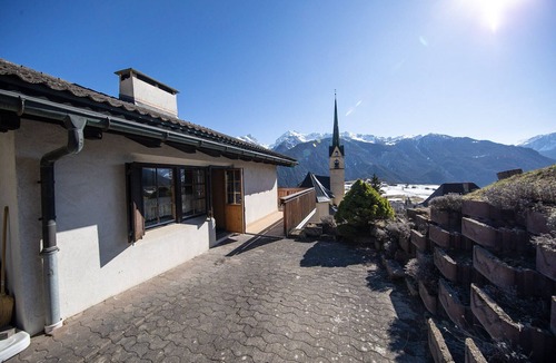 Albula-Alvra Ski Chalet | Holiday home Alvaneu for families