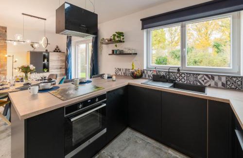 Somme-Leuze House | Holiday home in Noiseux with fenced garden
