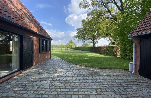 Maarlo House | Holiday home surrounded by woods and meadows