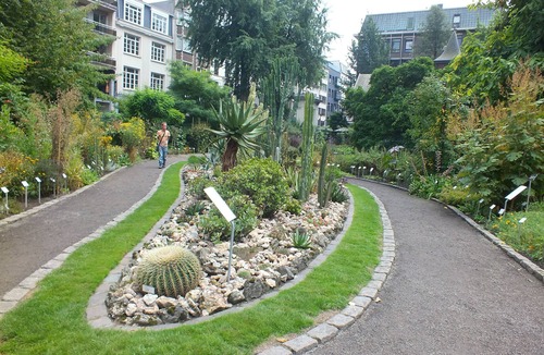 Jewish Quarter Apartment | Indulge in Home-Like Comfort! 2 Stylish Units with Full Kitchen and Balcony