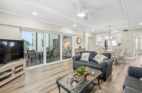 Siesta Key Apartment | Island House Beach Resort 14N