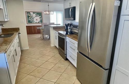 Siesta Key Apartment | Island House Beach Resort 14N