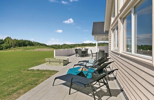 Spøttrup House | Lovely home in Spøttrup with sauna