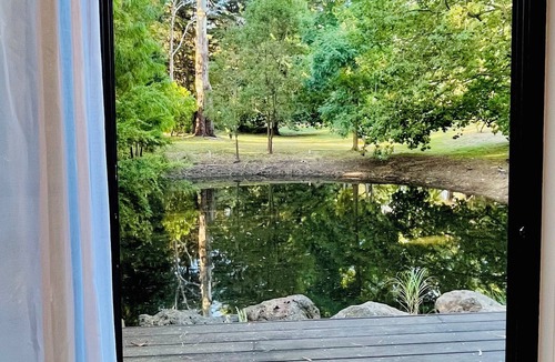 Mount Macedon Apartment | Modern country retreat, a great place to relax & enjoy the Mount