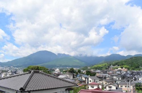 Kannawa Onsen House | OMOLOSO Hostel オモロソウ ホステル