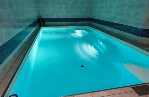 Salouf Apartment | Pool & Sauna Wellness Charming Swiss style chalet!