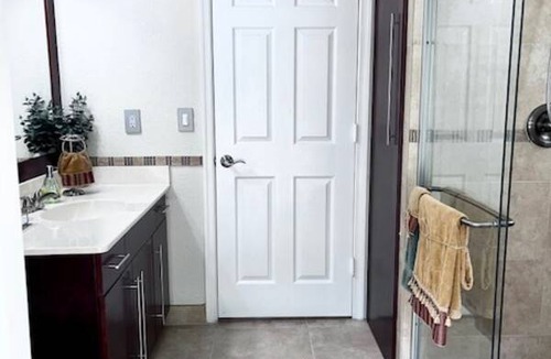 Pembroke Pines Resort | Private room ∙ 2 guests