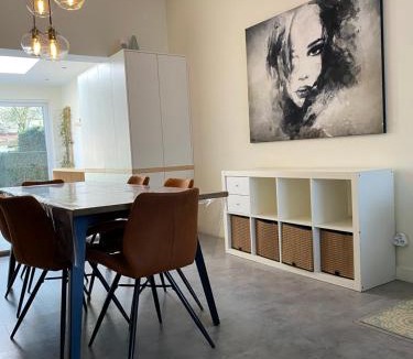 Brasschaat House | Ruime woning nabij Antwerpen en haven