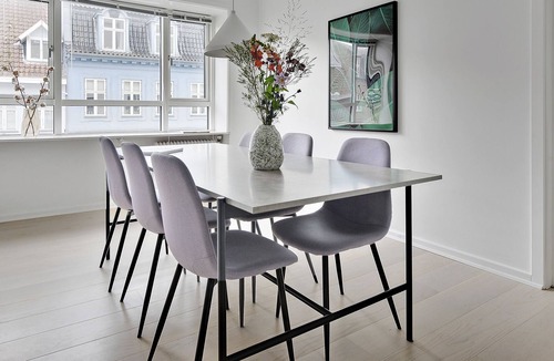 Roskilde Apartment | Sanders Fjord 2 - Smart 1-Bdr. Apt. Near Cathedral