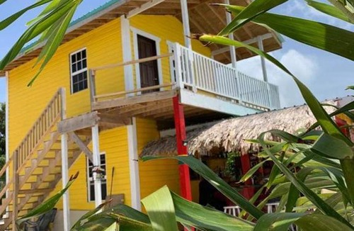 San Pedro Bed & Breakfast | Secret Beach Cabanas, Yellow Cabana
