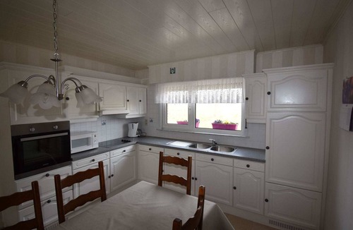 Grote-Brogel House | Serene Holiday Home in Peer