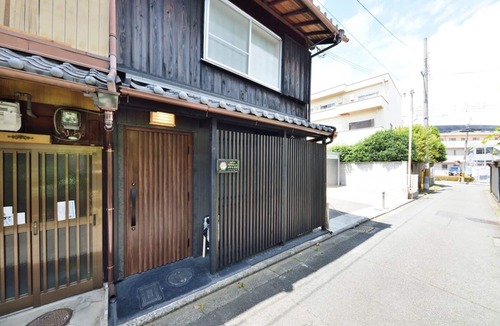 Higashiyama Apartment | Shiki Tofukuji 7 min walk to JR Tofukuji stn.
