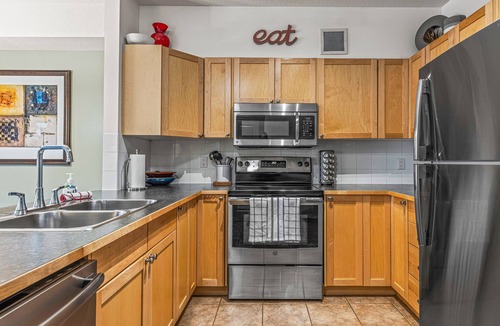 Canmore Condo | Side-by-Side Canmore Condos for 12🧡4 Bdrm/4Bath-Spectacular View☀️Pool/Hot Tub