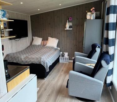 Sortland House | Sjarmerende anneks i Sigerfjord, Vesterålen