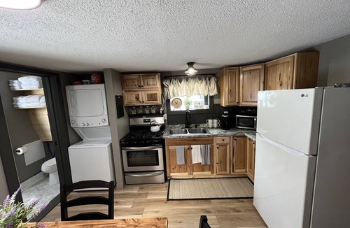 Potsdam House | Small private home walking distance to Suny Potsdam/Clarkson!