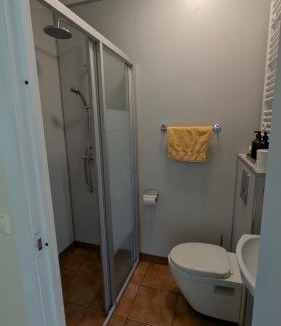 Husavik Apartment | Staðarhóll Guesthouse Room B