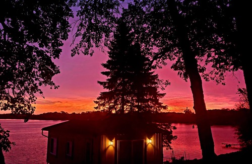 Faribault Cabin | Super spacious cabin. Simple layout and great views overlooking the lake!