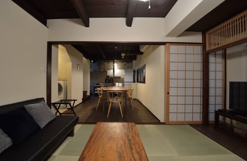 Karasuma Apartment | TAKEYA Gojo East (竹屋五条東館)