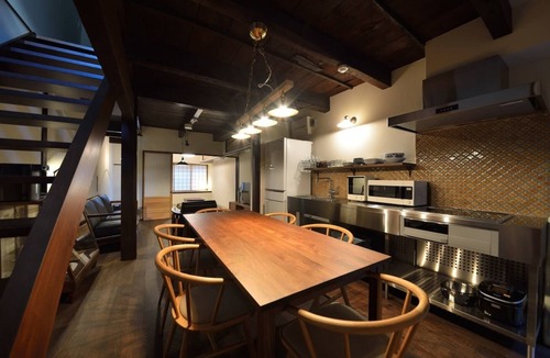 Karasuma Apartment | TAKEYA Gojo West (竹屋五条西館)