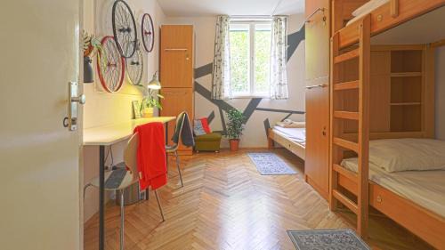 Split Hostel | Tchaikovsky Hostel Split (T-Hostel)