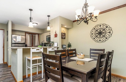 The Galena Territory Condo | The Cozy Lake Stay You've been Craving - Fireplace, Comfy Beds & Quiet!