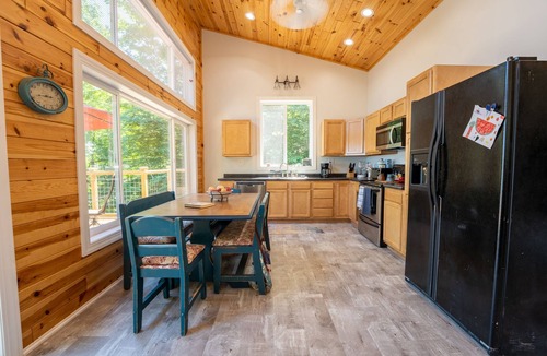Manistique House | Thimbleberry Cottage: Golden Leaves & Cozy Evenings – A Fall Escape to Remember