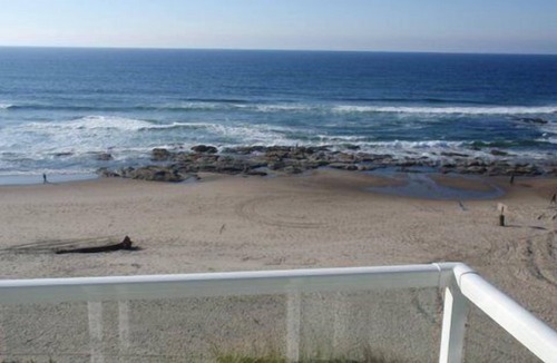 Lincoln City House | Whale watching from oceanfront home