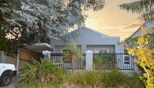 2-Bedroom Private Garden Flat, Durbanville