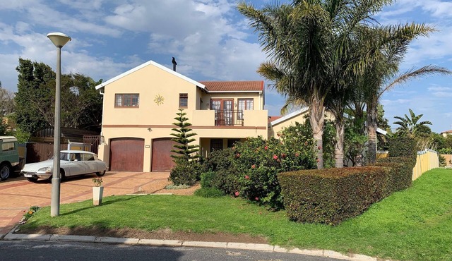 Family Vacation Home and company employee accommodations in Capetown