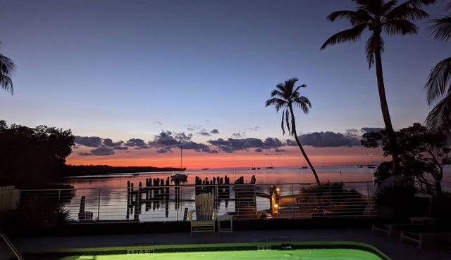 Gated Home July 4 | Dock, Heated Pool & 2 Pools | Pet-OK