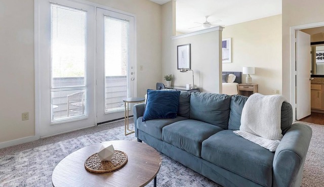 Landing | Beautiful 1BD, Pool, Gym