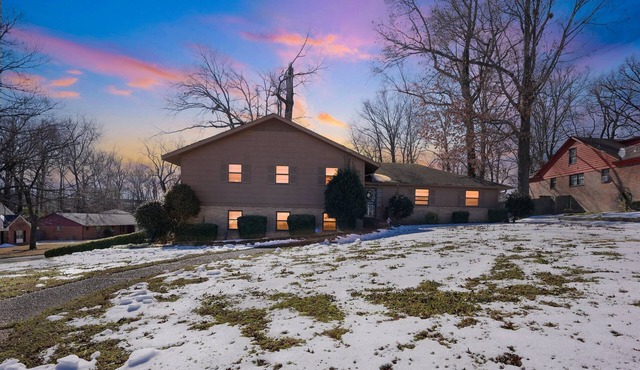 Memphis Stay Near Graceland-Sleeps 10