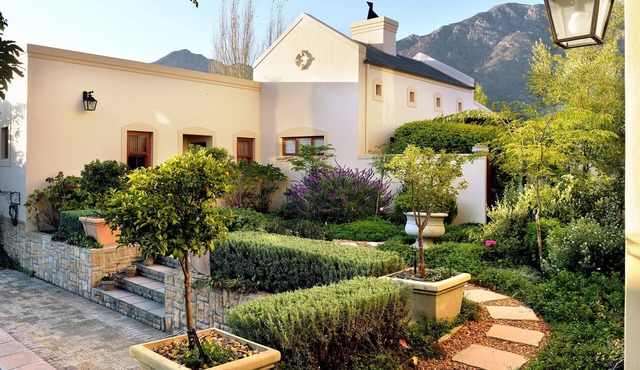 Petit Plaisir Cottage